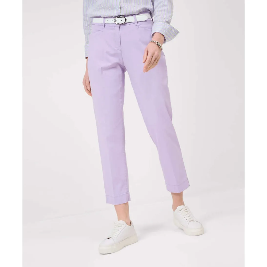 Brax Mara S Regular Fit Stretch Lightweight Satin Cotton Chinos In Pale Lilac 74-1458